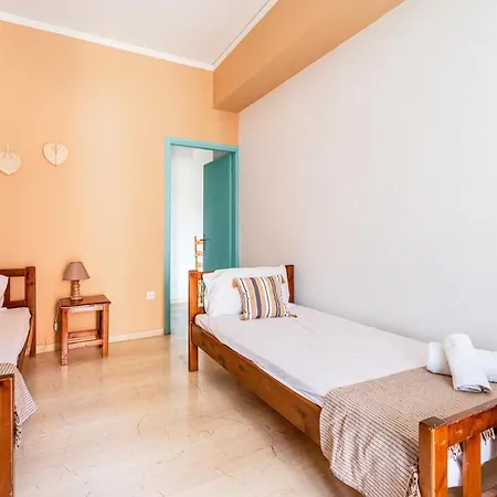 דירה Spacious 5-person By Alecos *